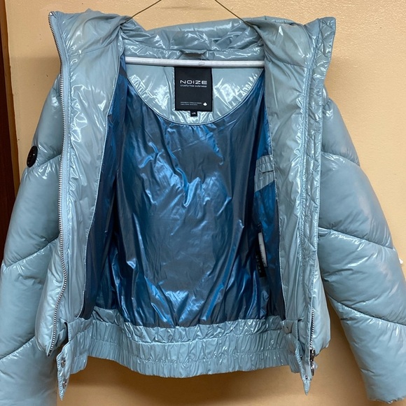 NOIZE Cruelty Free Outerwear Cropped Fit Puffer Jacket “Ice Blue” Size Large - Picture 5 of 13